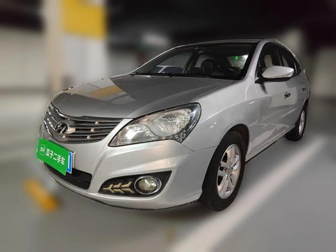 Hyundai Celesta 2011 1.6L Manual Luxury Model — миниатюра 1