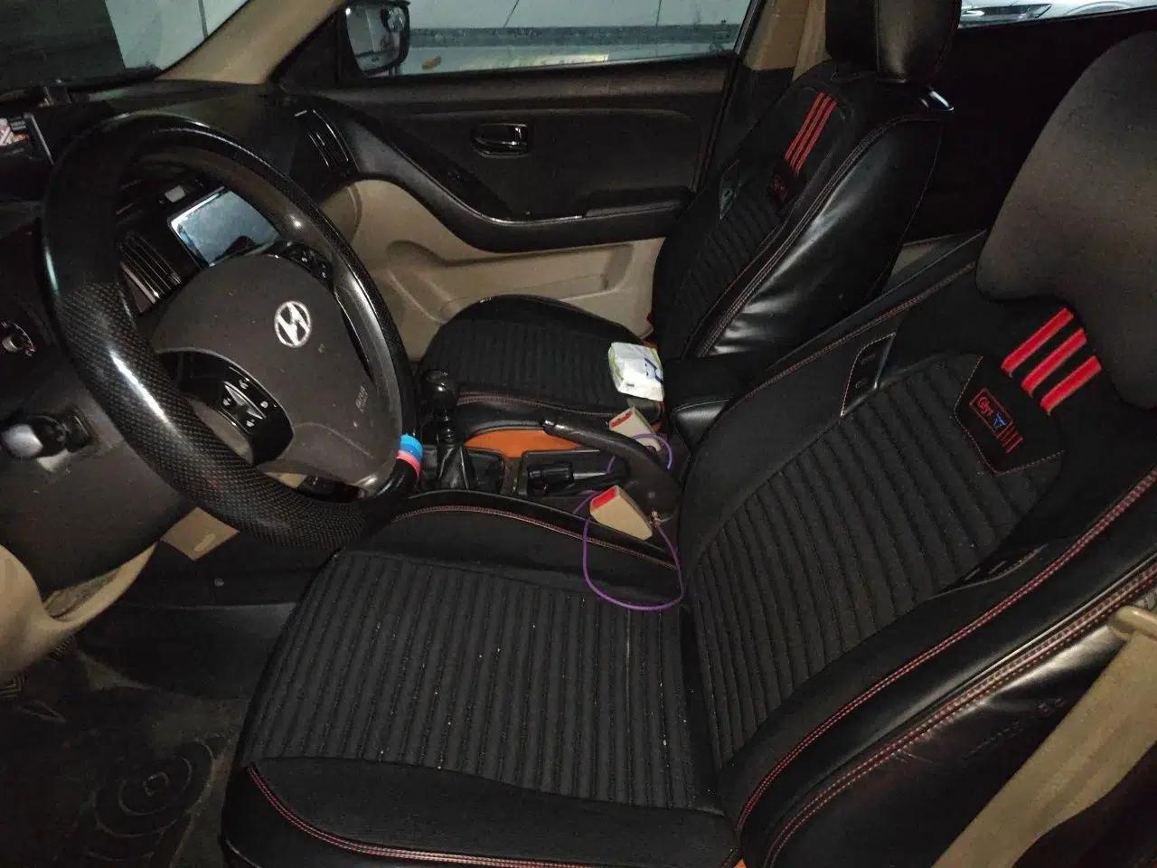 Hyundai Celesta 2011 1.6L Manual Luxury Model — миниатюра 15