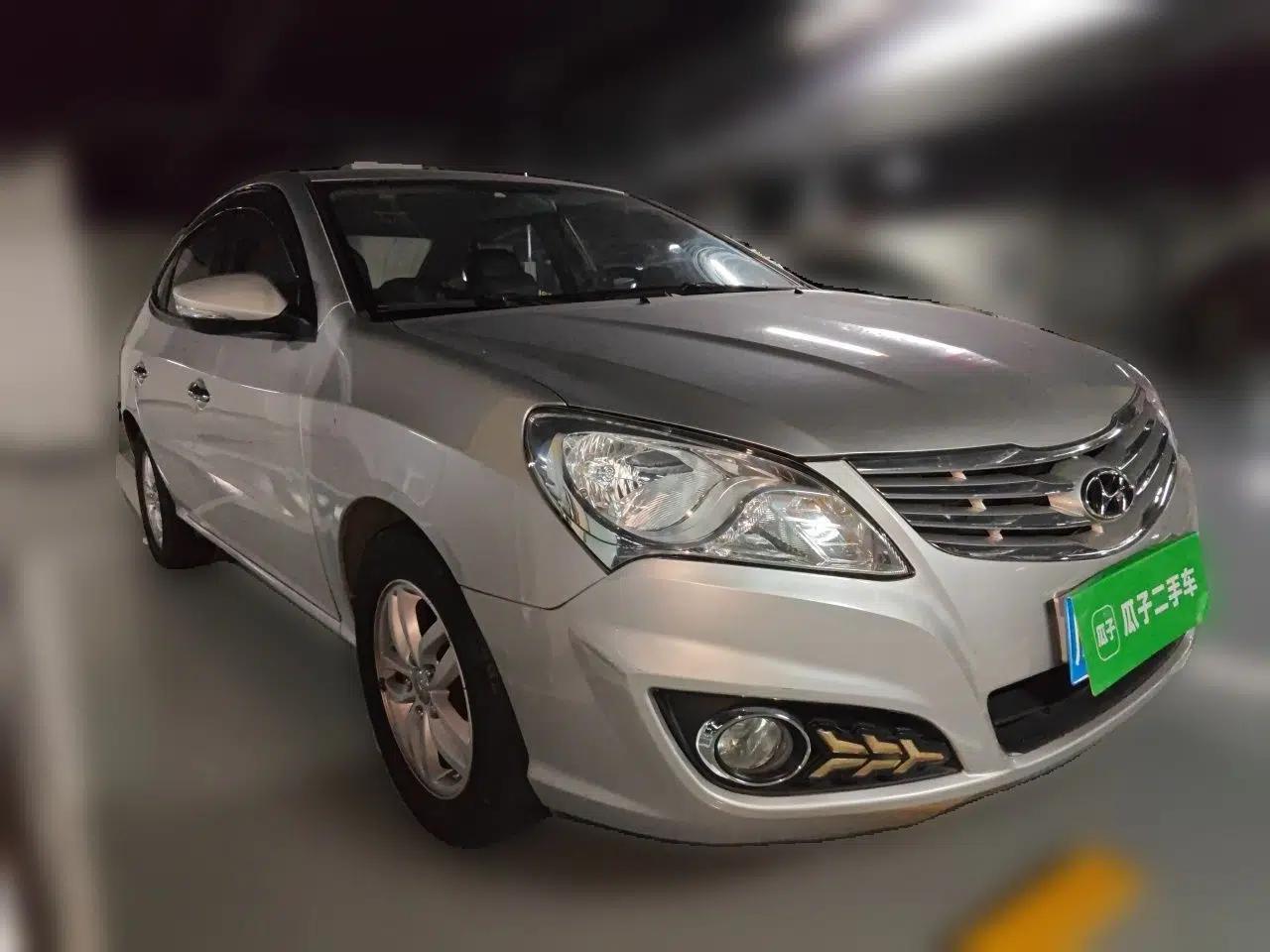 Hyundai Celesta 2011 1.6L Manual Luxury Model — миниатюра 3