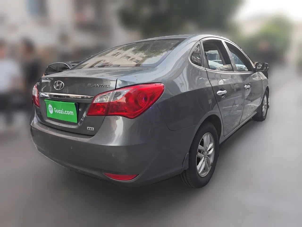 Hyundai Celesta 2011 1.6L Automatic Luxury Version — миниатюра 6