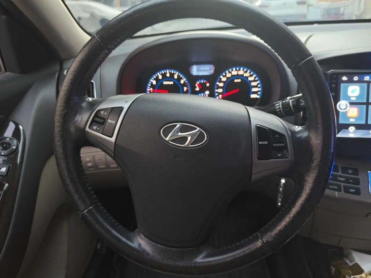 Hyundai Celesta 2011 1.6L Automatic Luxury Version — миниатюра 10