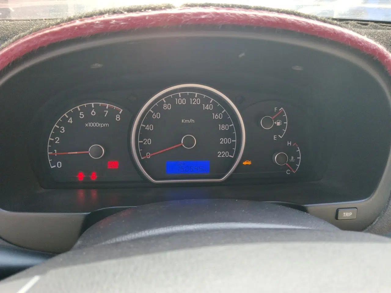 Hyundai Celesta 2011 1.6L Manual Comfort Edition — миниатюра 11