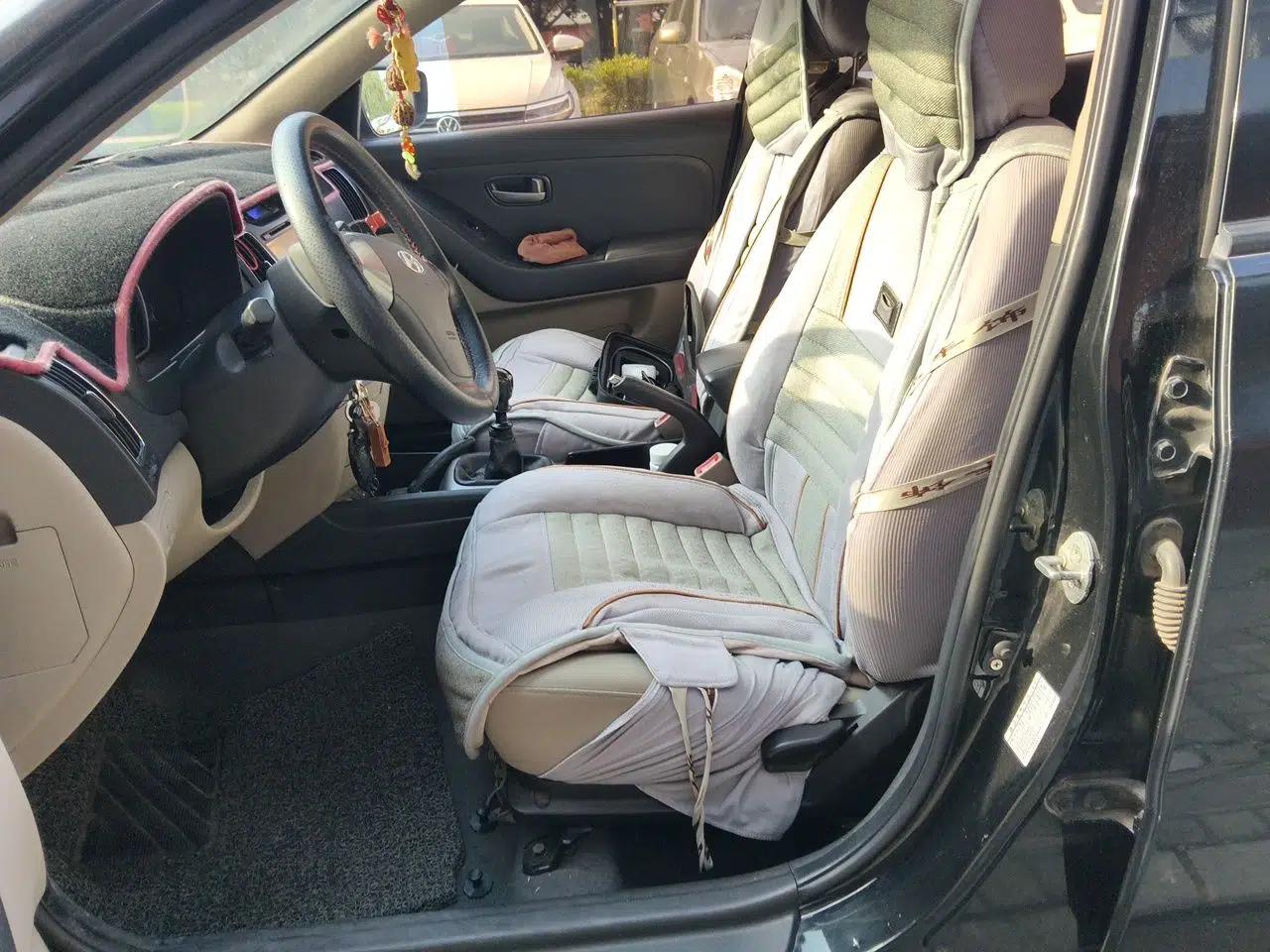 Hyundai Celesta 2011 1.6L Manual Comfort Edition — миниатюра 15