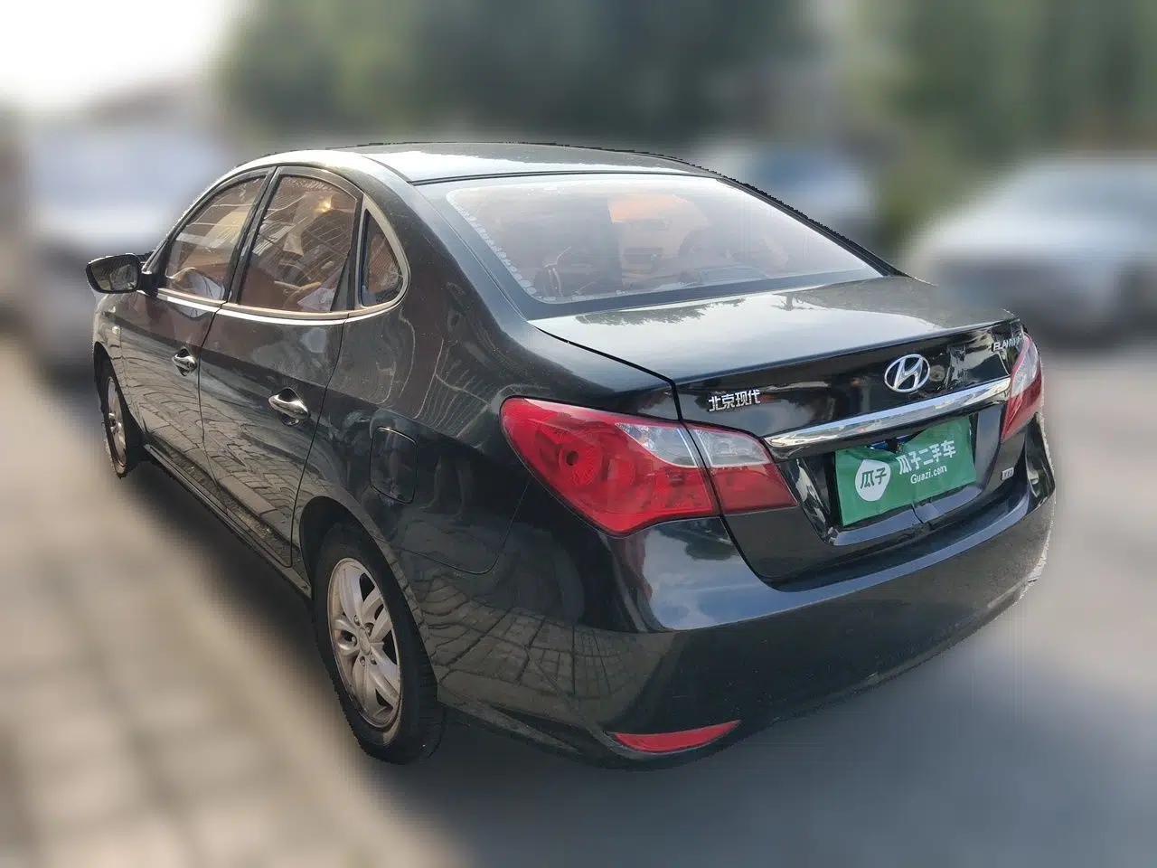 Hyundai Celesta 2011 1.6L Manual Comfort Edition — миниатюра 4