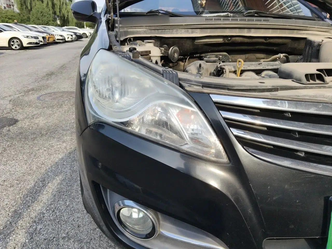Hyundai Celesta 2011 1.6L Manual Comfort Edition — миниатюра 7