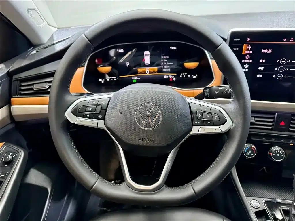 2025 Volkswagen Bora 200TSI DSG Joyful Navigation Edition — миниатюра 14