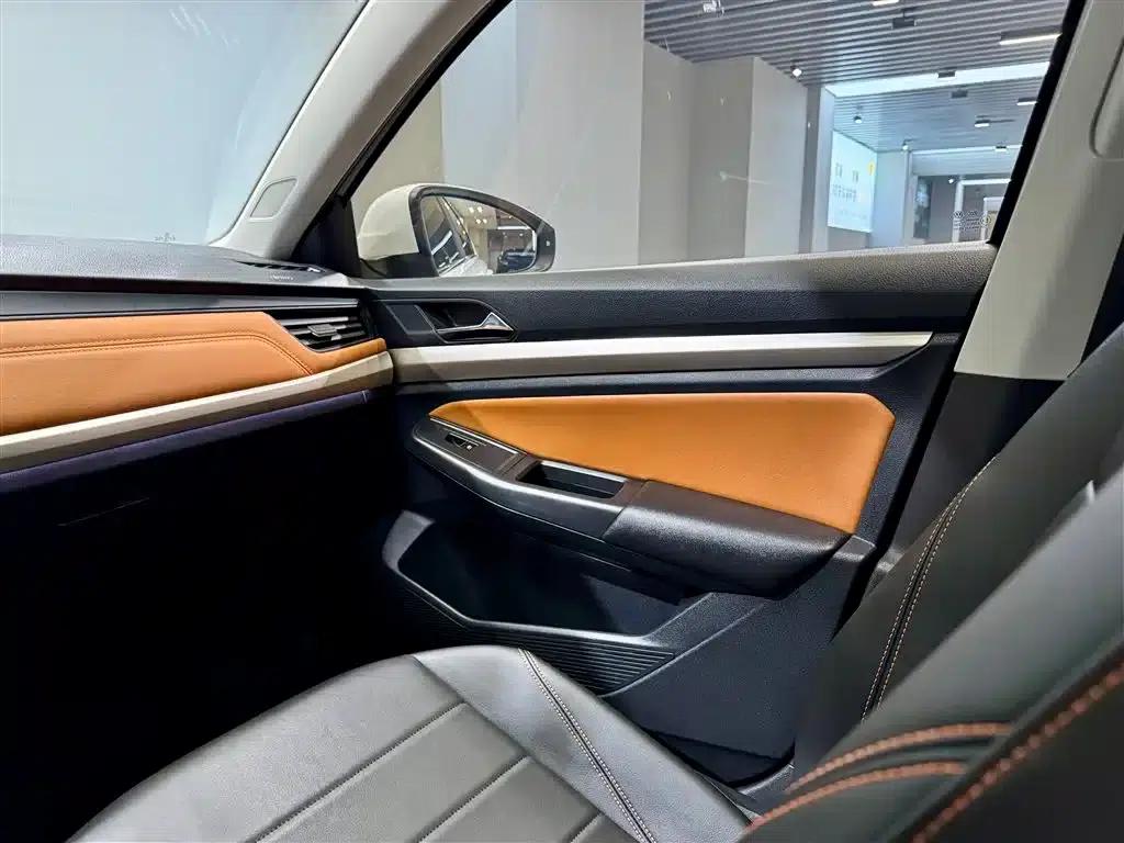 2025 Volkswagen Bora 200TSI DSG Joyful Navigation Edition — миниатюра 27