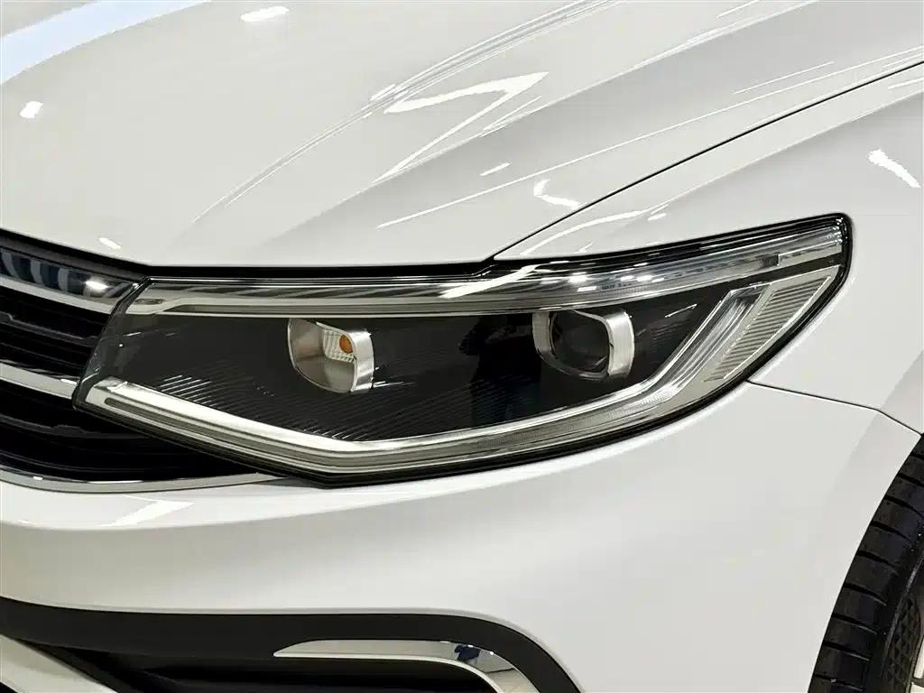 2025 Volkswagen Bora 200TSI DSG Joyful Navigation Edition — миниатюра 9