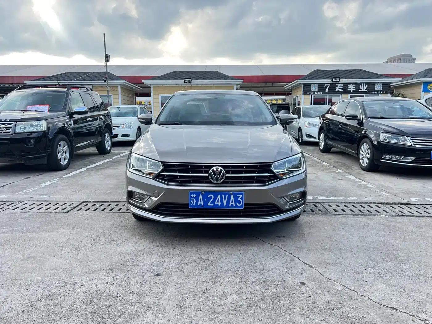 2016 Volkswagen Bora 1.6L Automatic Luxury Edition — миниатюра 1