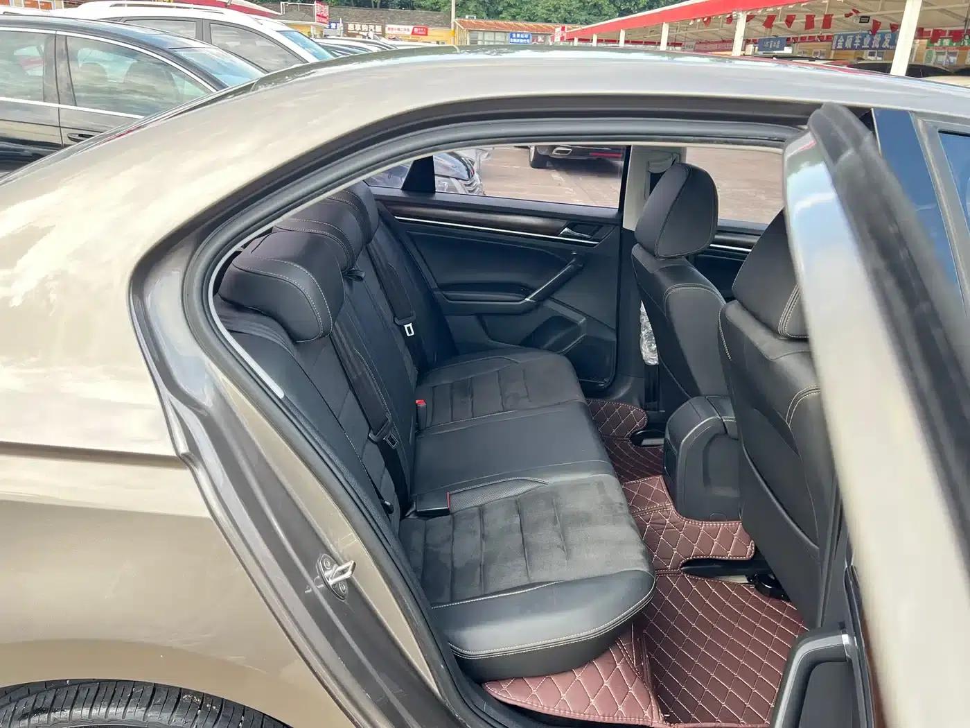 2016 Volkswagen Bora 1.6L Automatic Luxury Edition — миниатюра 19
