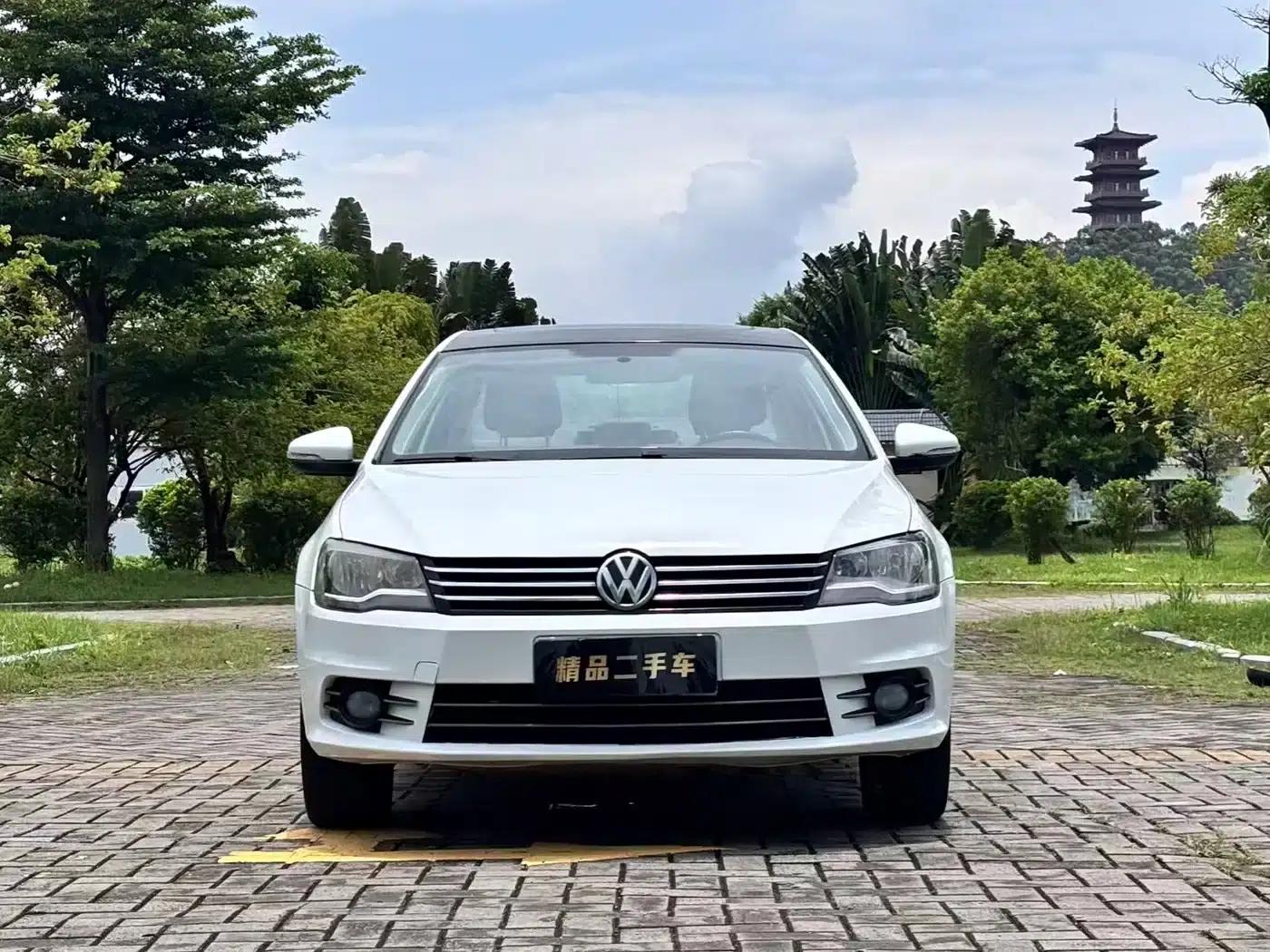 2015 Volkswagen Bora Value Edition 1.6L Manual Comfort Model — миниатюра 2