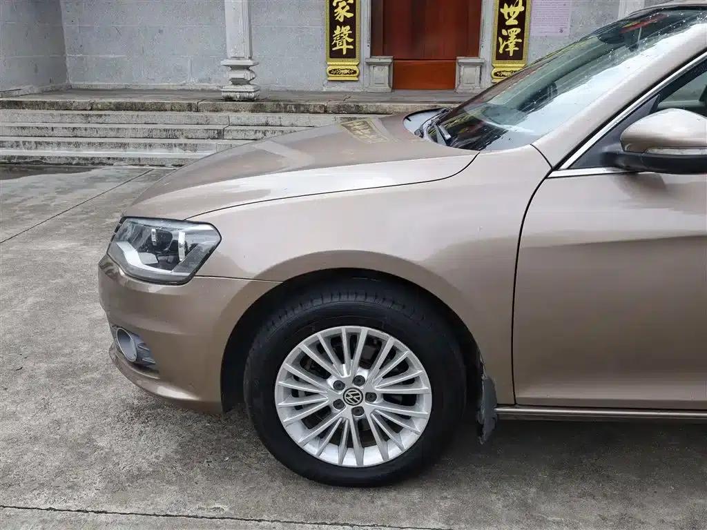 2013 Volkswagen Bora 1.6L Automatic Luxury Edition — миниатюра 25