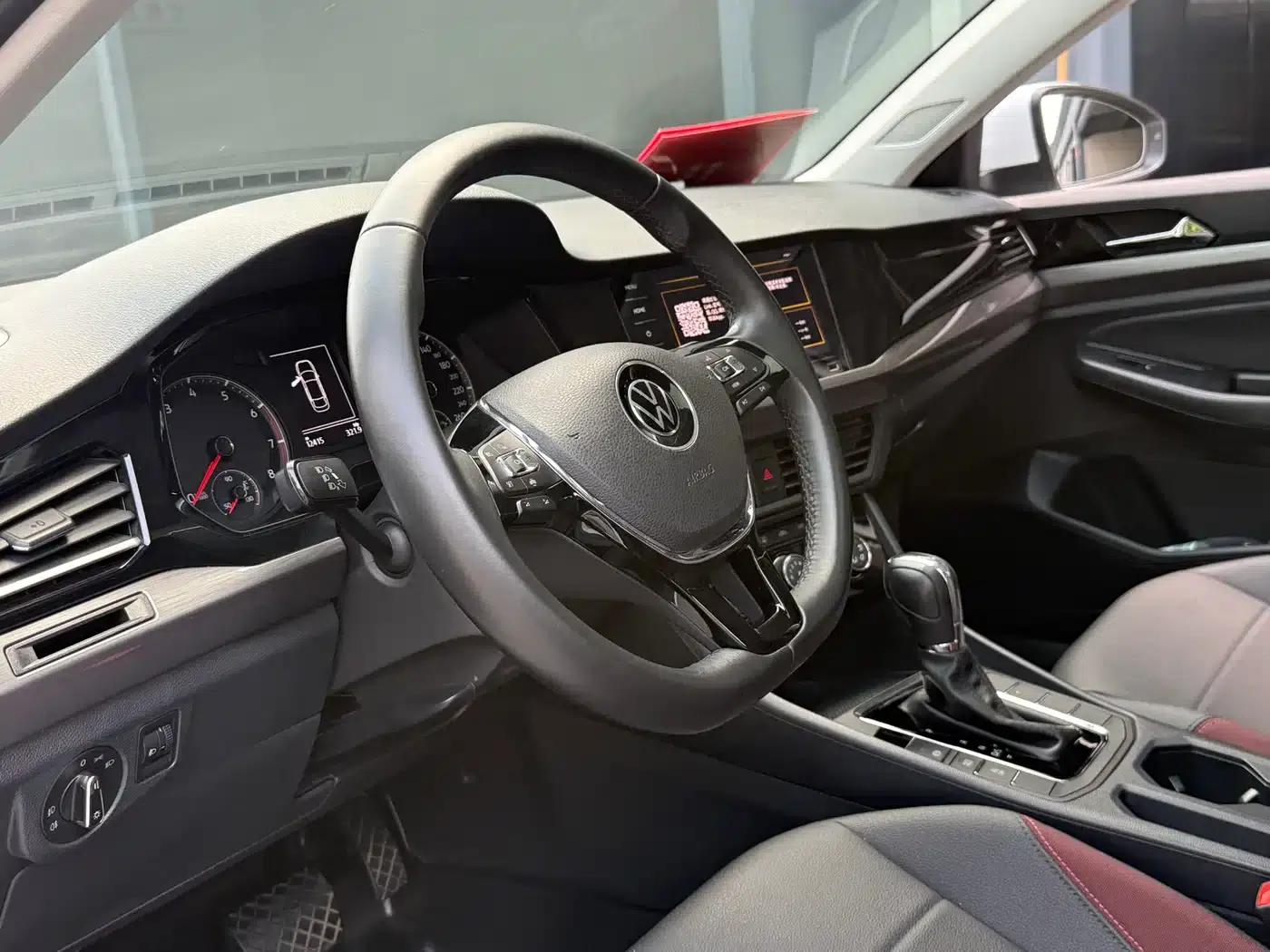 2021 Volkswagen Bora 1.5L Automatic Comfort Smart Connect Edition — миниатюра 11