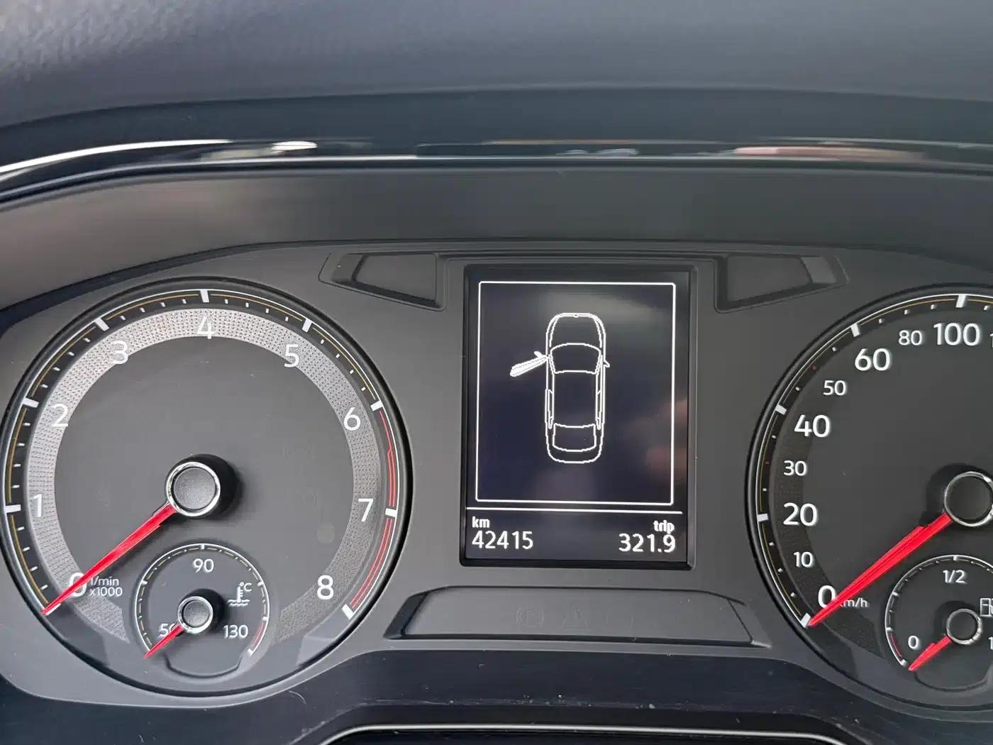 2021 Volkswagen Bora 1.5L Automatic Comfort Smart Connect Edition — миниатюра 12