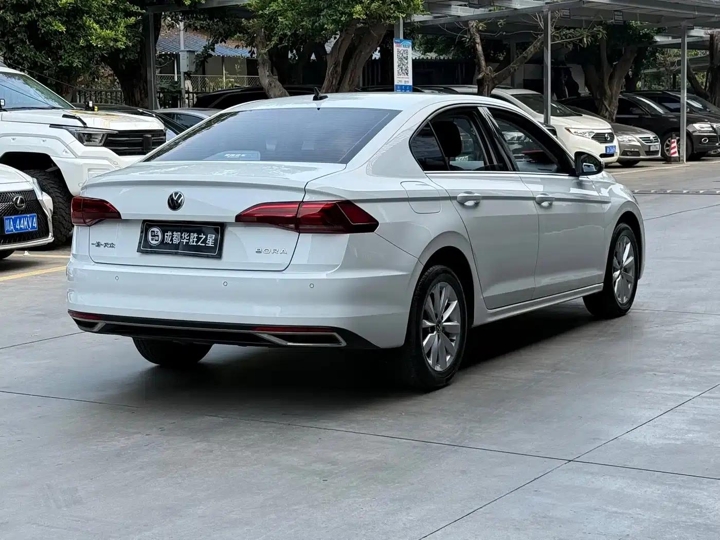 2021 Volkswagen Bora 1.5L Automatic Comfort Smart Connect Edition — миниатюра 4