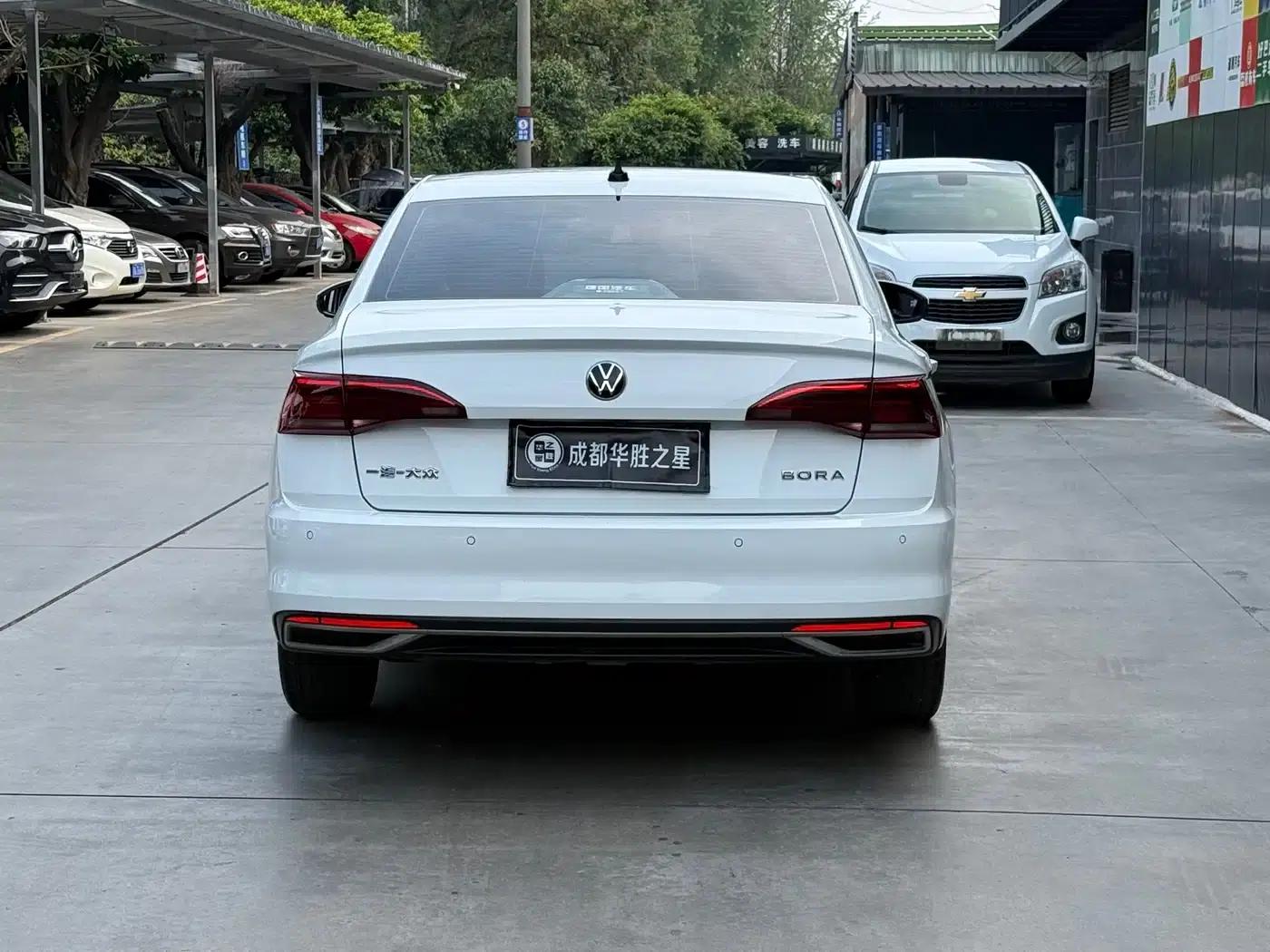 2021 Volkswagen Bora 1.5L Automatic Comfort Smart Connect Edition — миниатюра 5