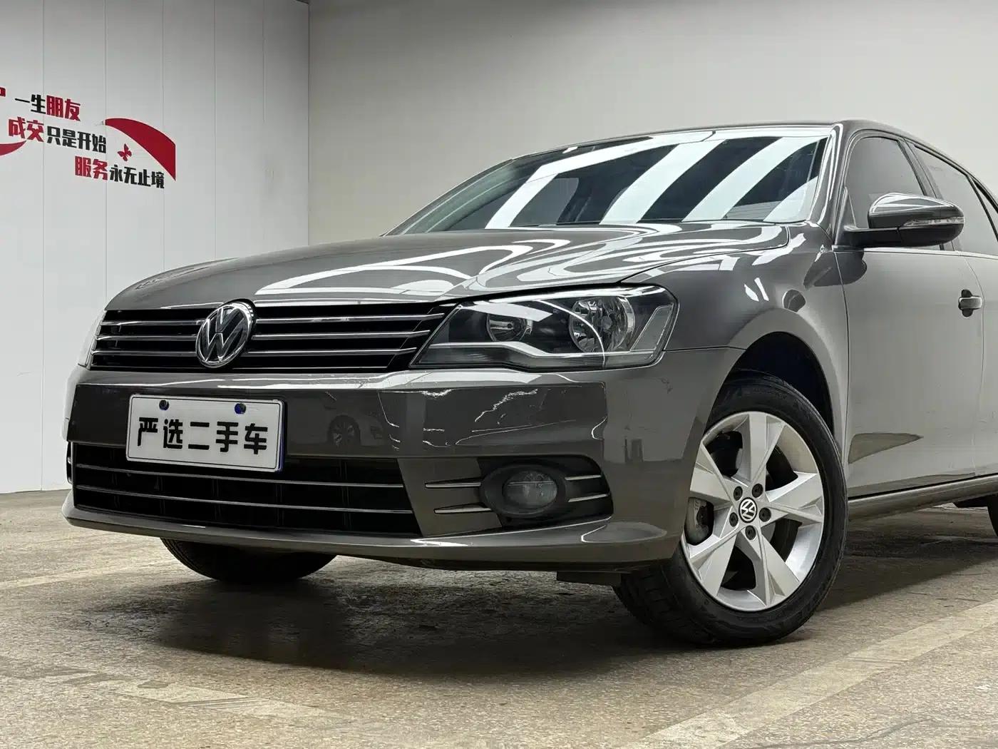 2013 Volkswagen Bora 1.6L Automatic Comfort Model — миниатюра 5