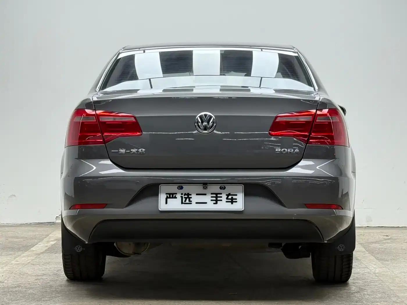 2013 Volkswagen Bora 1.6L Automatic Comfort Model — миниатюра 7