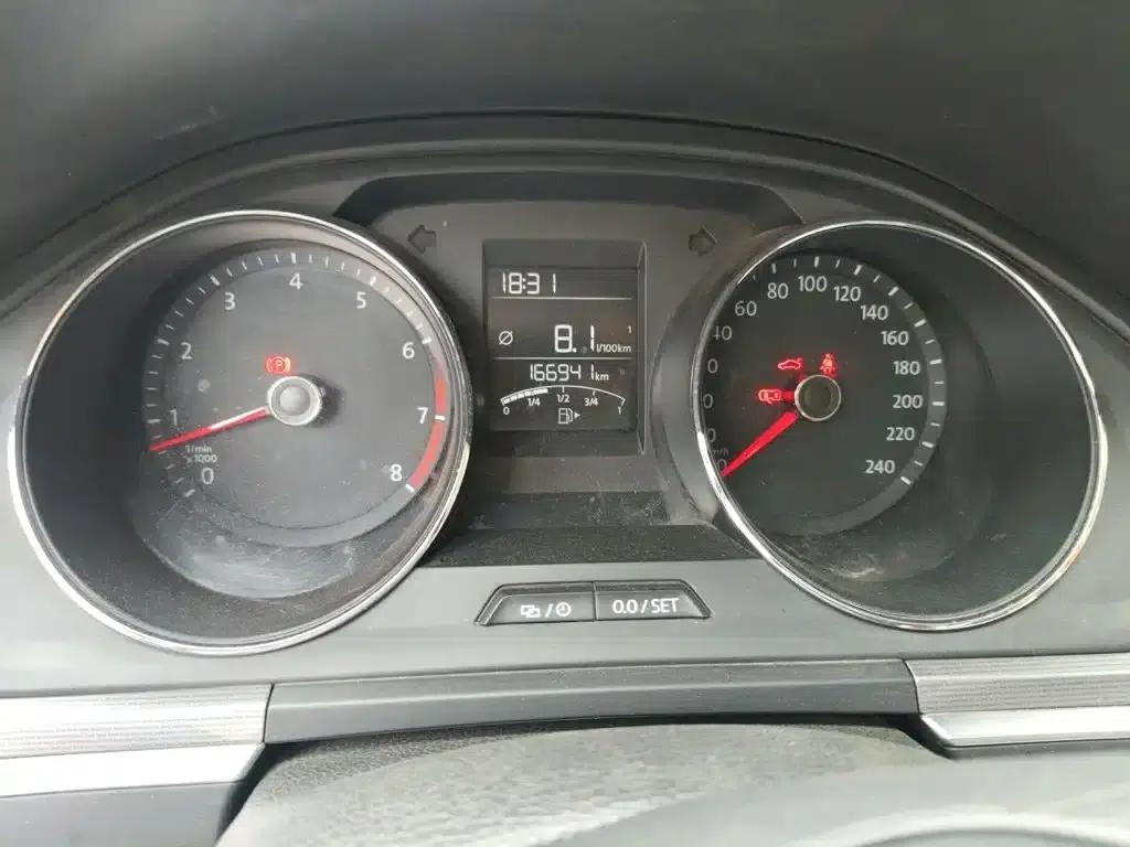 2017 Volkswagen Bora 1.6L Manual Fashion Edition — миниатюра 13