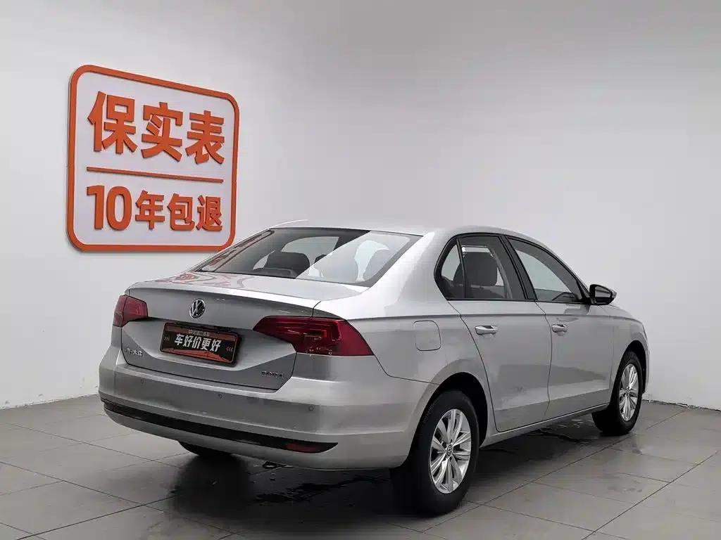 2017 Volkswagen Bora 1.6L Automatic Fashion Edition — миниатюра 2