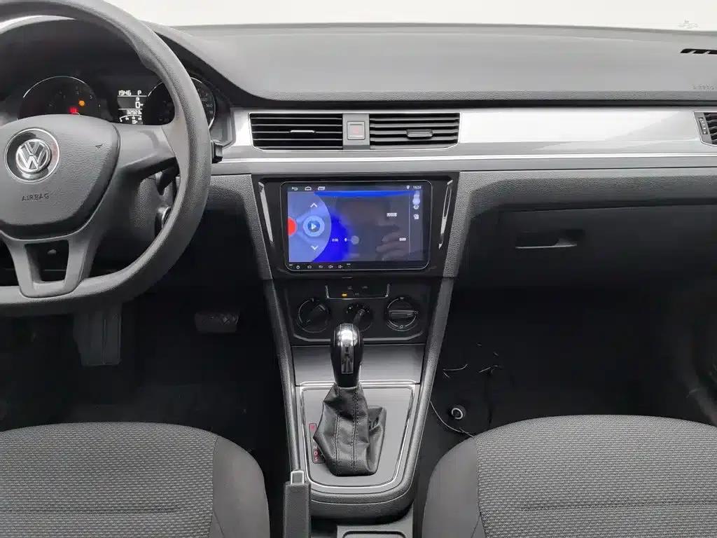 2017 Volkswagen Bora 1.6L Automatic Fashion Edition — миниатюра 12