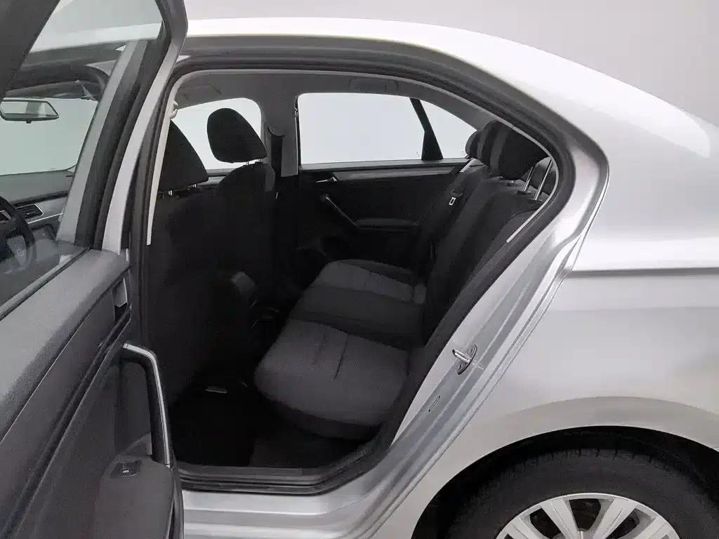 2017 Volkswagen Bora 1.6L Automatic Fashion Edition — миниатюра 15