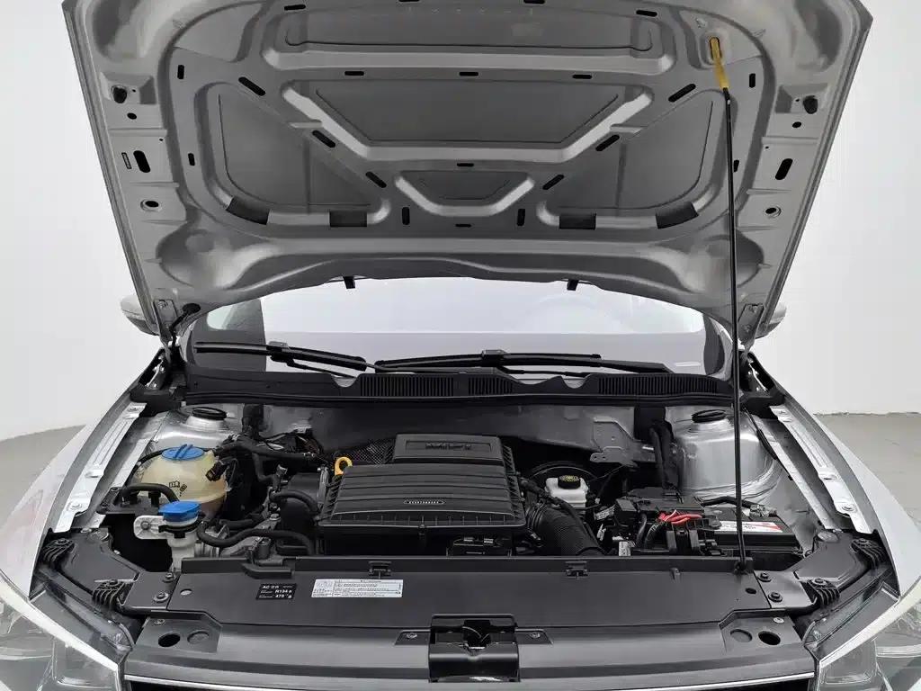 2017 Volkswagen Bora 1.6L Automatic Fashion Edition — миниатюра 6