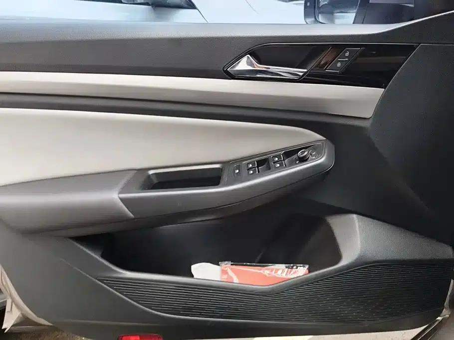 2023 Volkswagen Bora 300TSI DSG Premium Edition — миниатюра 7