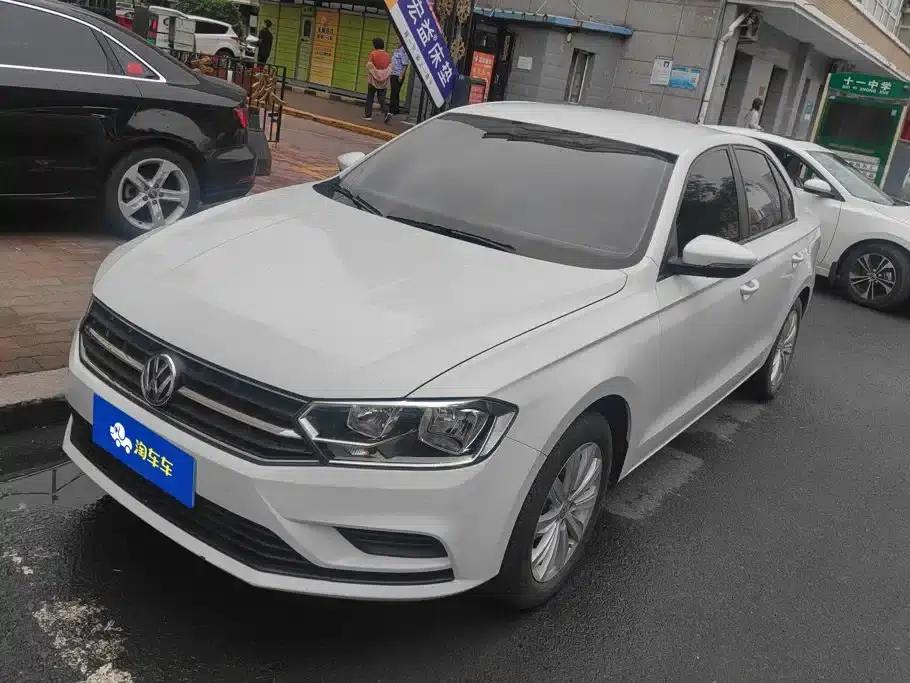 2019 Volkswagen Bora Legend 1.5L Automatic Fashion Model (China VI Emission Standard) — миниатюра 1
