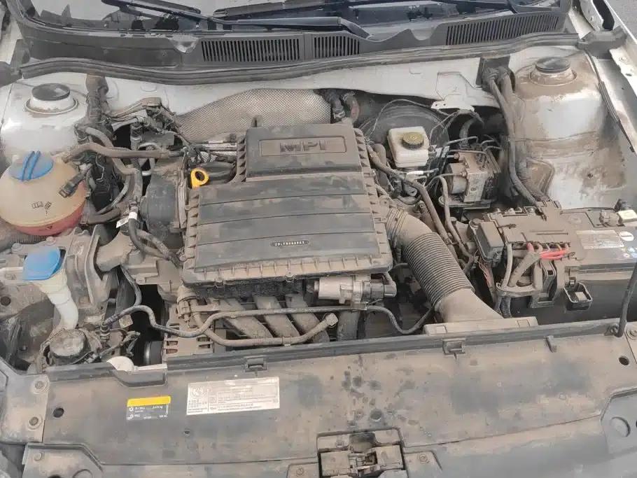 2019 Volkswagen Bora Legend 1.5L Automatic Fashion Model (China VI Emission Standard) — миниатюра 10