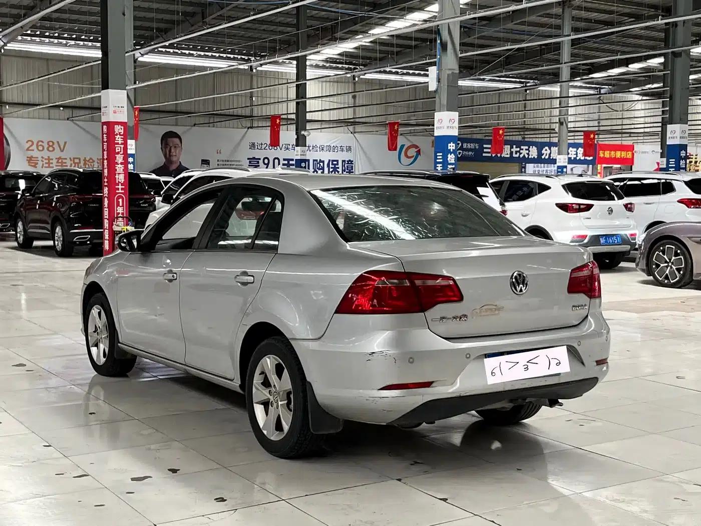 2014 Volkswagen Bora 1.6L Automatic Comfort Model — миниатюра 12