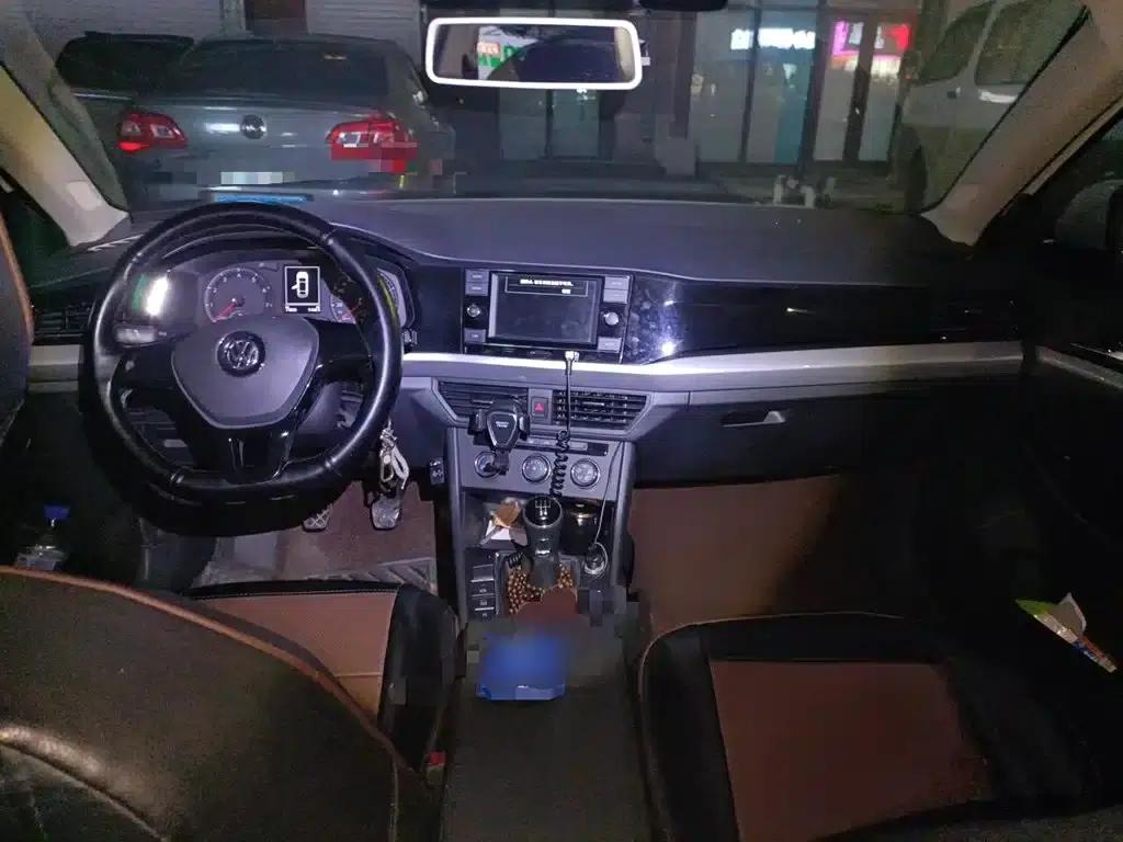 2019 Volkswagen Bora 1.5L Manual Fashion Edition — миниатюра 13