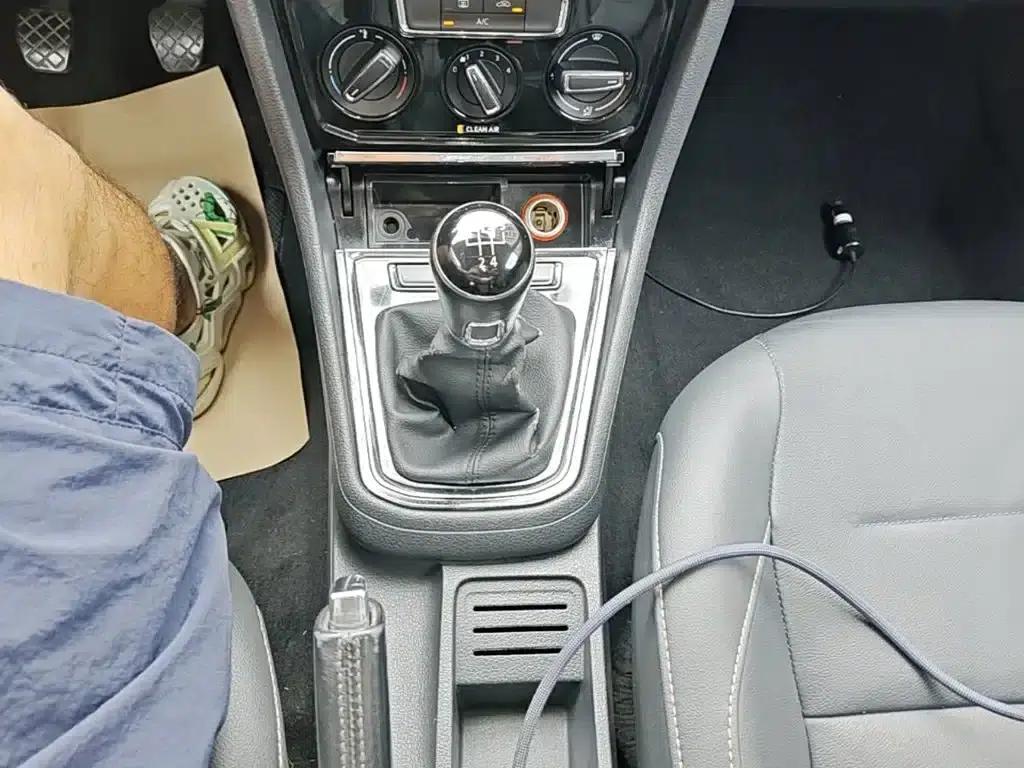 2017 Volkswagen Bora 1.6L Manual Comfort Model — миниатюра 14