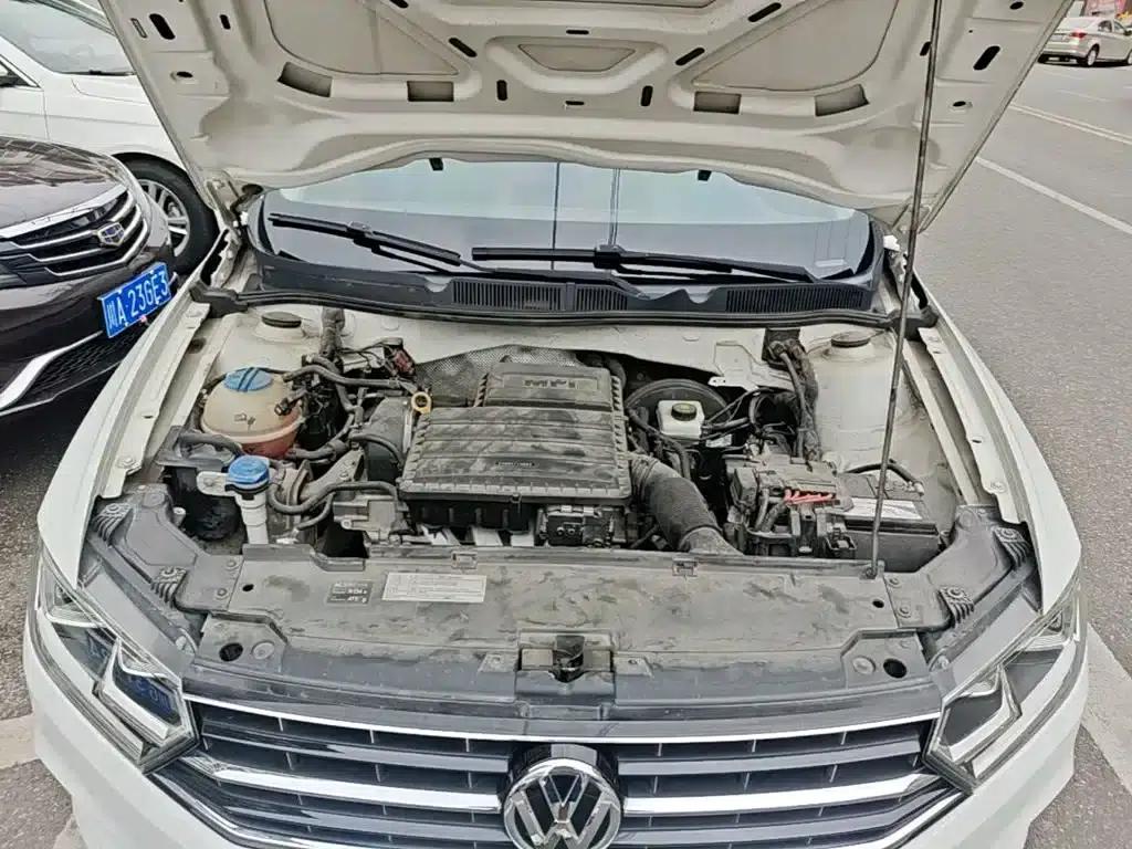 2017 Volkswagen Bora 1.6L Manual Comfort Model — миниатюра 20