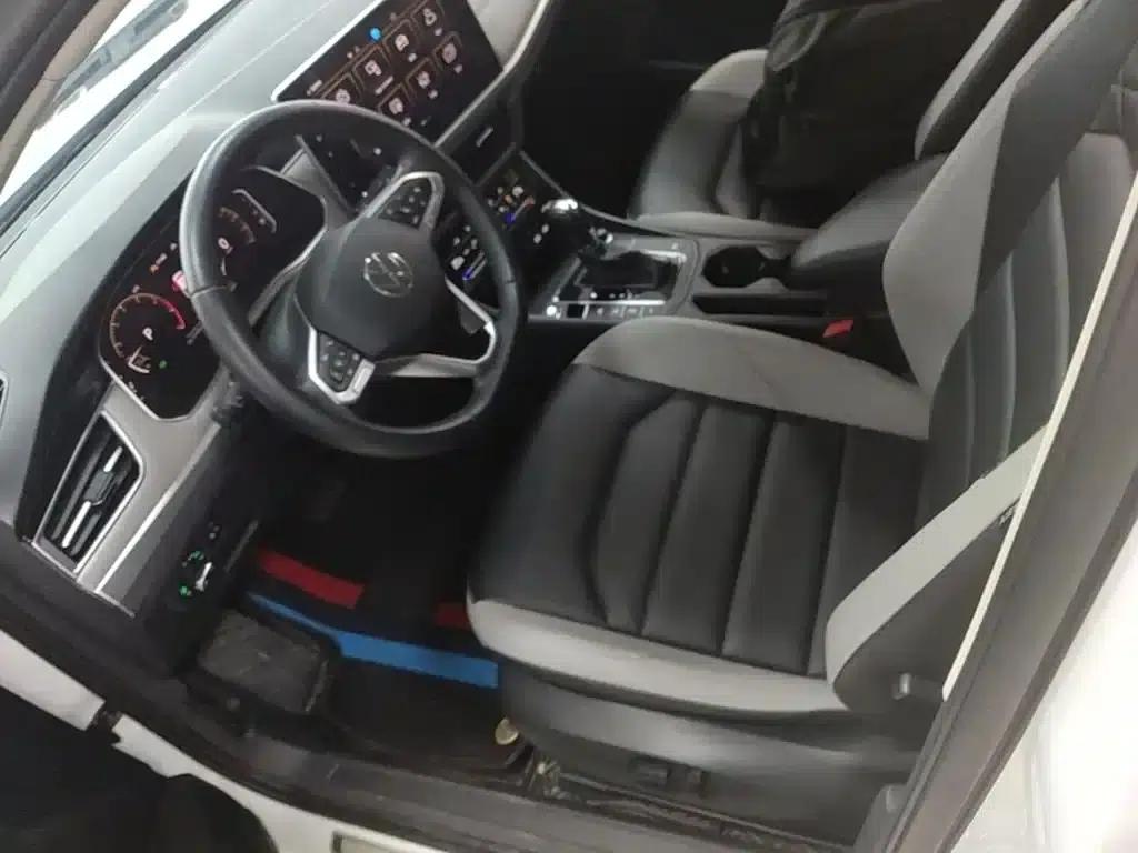 2023 Volkswagen Bora 300TSI DSG Premium Edition — миниатюра 15