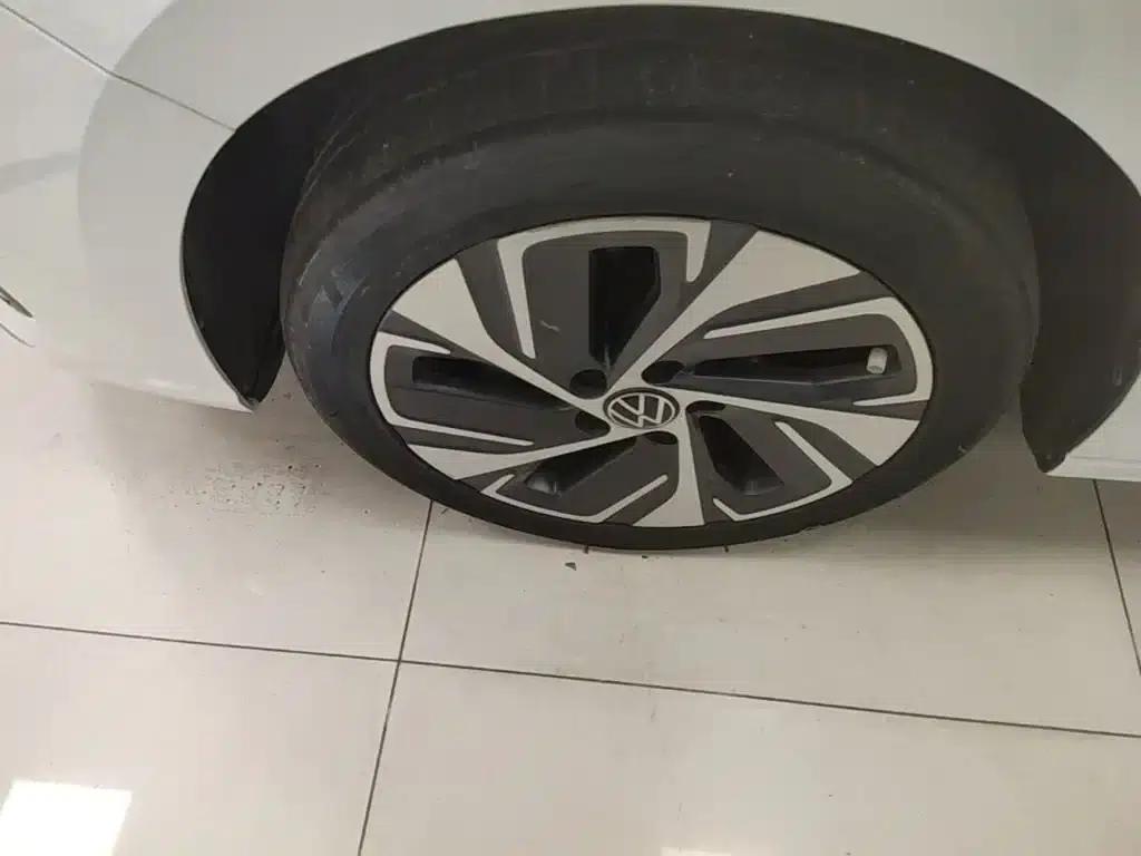 2023 Volkswagen Bora 300TSI DSG Premium Edition — миниатюра 23