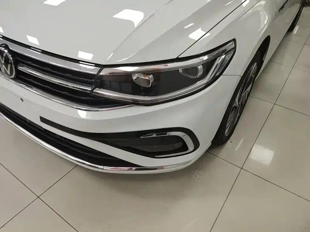 2023 Volkswagen Bora 300TSI DSG Premium Edition — миниатюра 24