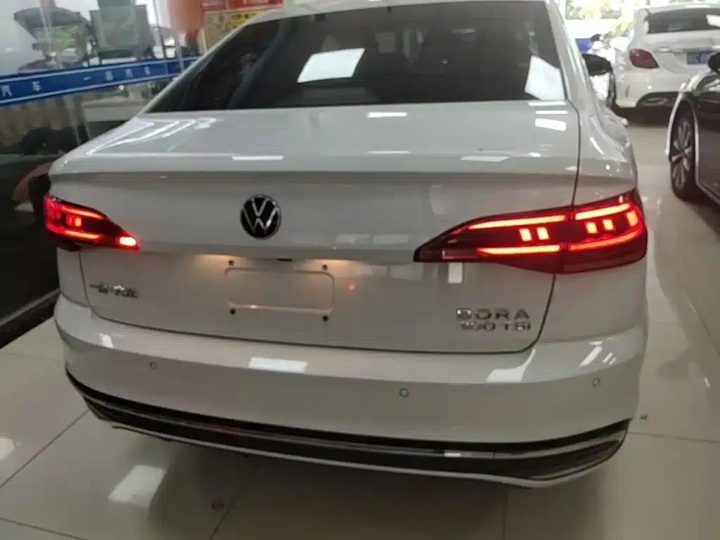 2023 Volkswagen Bora 300TSI DSG Premium Edition — миниатюра 6