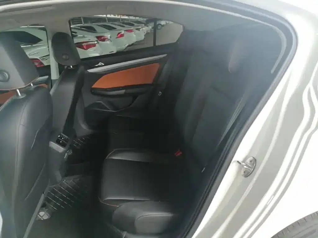 2025 Volkswagen Bora 200TSI DSG Joyful Navigation Edition — миниатюра 17