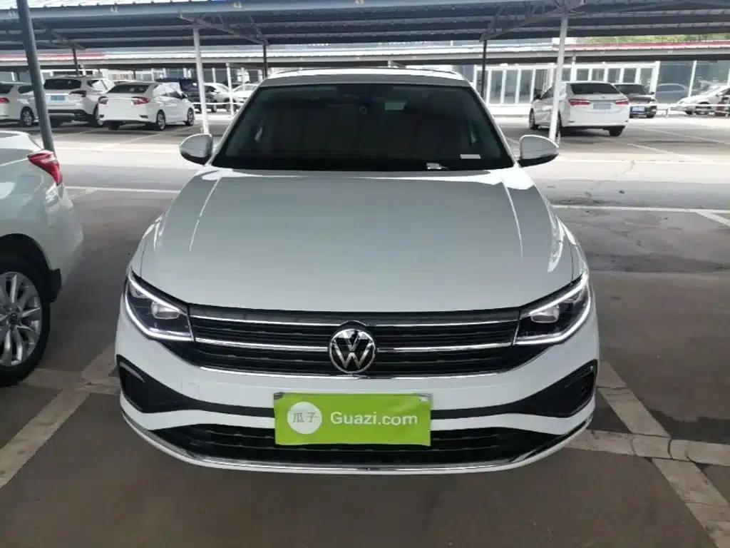 2025 Volkswagen Bora 200TSI DSG Joyful Navigation Edition — миниатюра 3