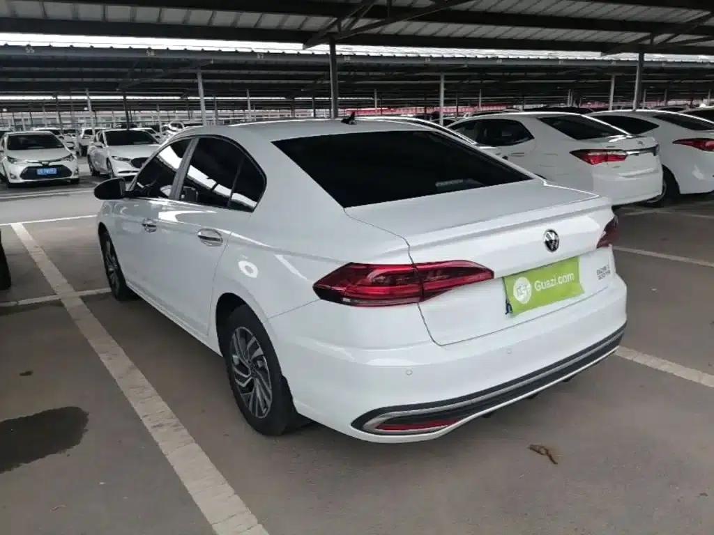 2025 Volkswagen Bora 200TSI DSG Joyful Navigation Edition — миниатюра 5