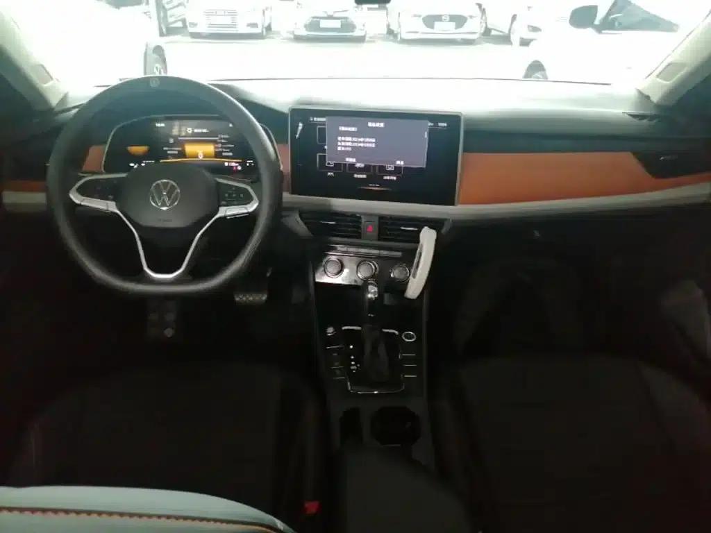 2025 Volkswagen Bora 200TSI DSG Joyful Navigation Edition — миниатюра 10