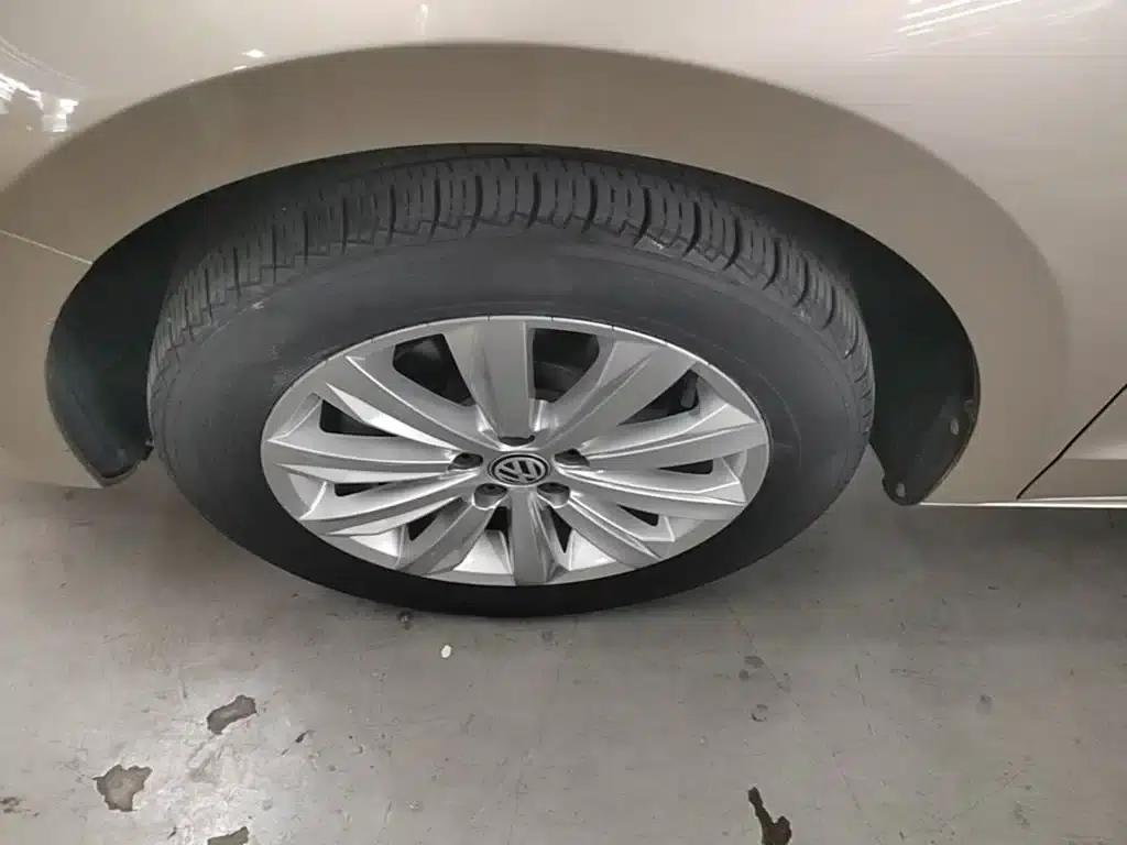 2019 Volkswagen Bora Legend 1.5L Manual Fashion Model (China VI Emission Standard) — миниатюра 23