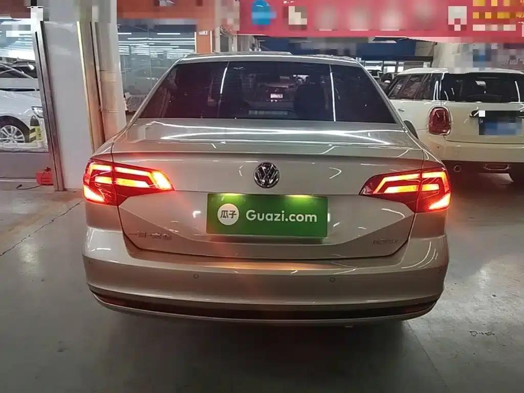 2019 Volkswagen Bora Legend 1.5L Manual Fashion Model (China VI Emission Standard) — миниатюра 6