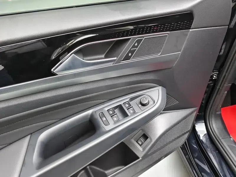 2022 Volkswagen Passat 280TSI Business Edition — миниатюра 18