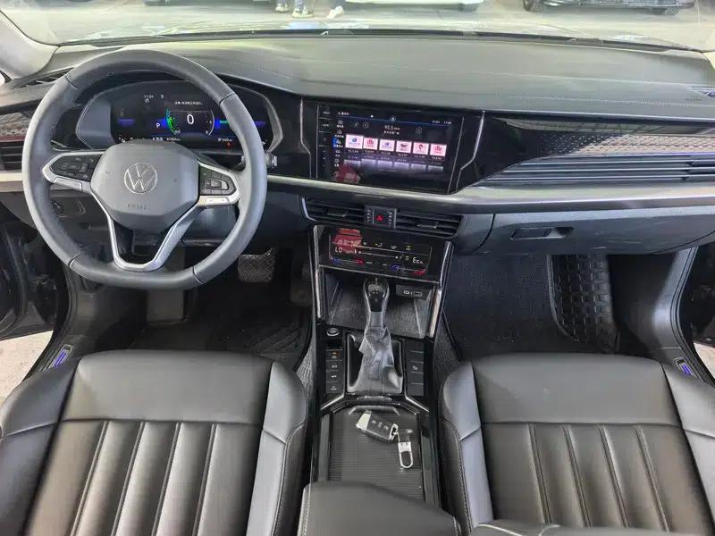 2022 Volkswagen Passat PHEV 430PHEV Hybrid Business Edition — миниатюра 7