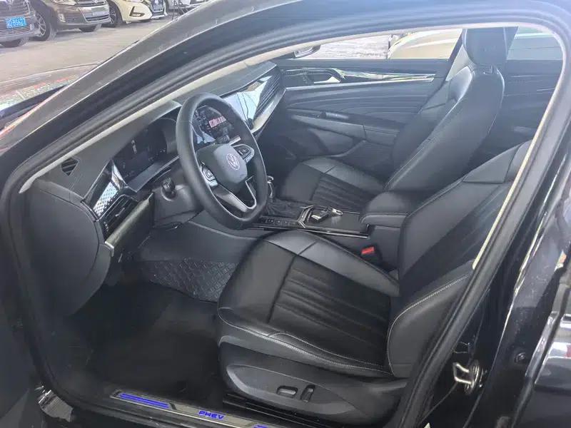 2022 Volkswagen Passat PHEV 430PHEV Hybrid Business Edition — миниатюра 8