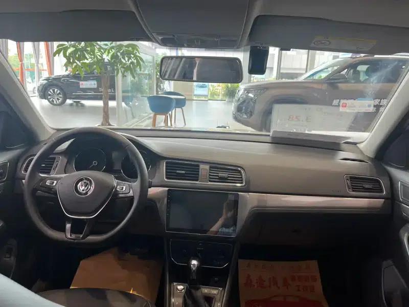 2017 Volkswagen Lavida 1.6L Automatic Comfort Edition — миниатюра 19