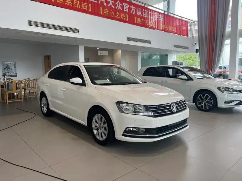 2017 Volkswagen Lavida 1.6L Automatic Comfort Edition — миниатюра 3