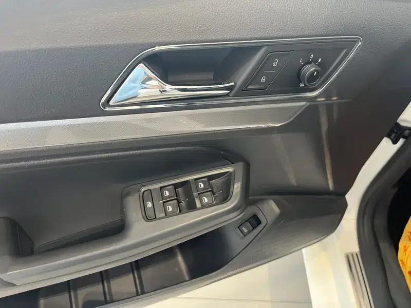 2017 Volkswagen Lavida 1.6L Automatic Comfort Edition — миниатюра 25